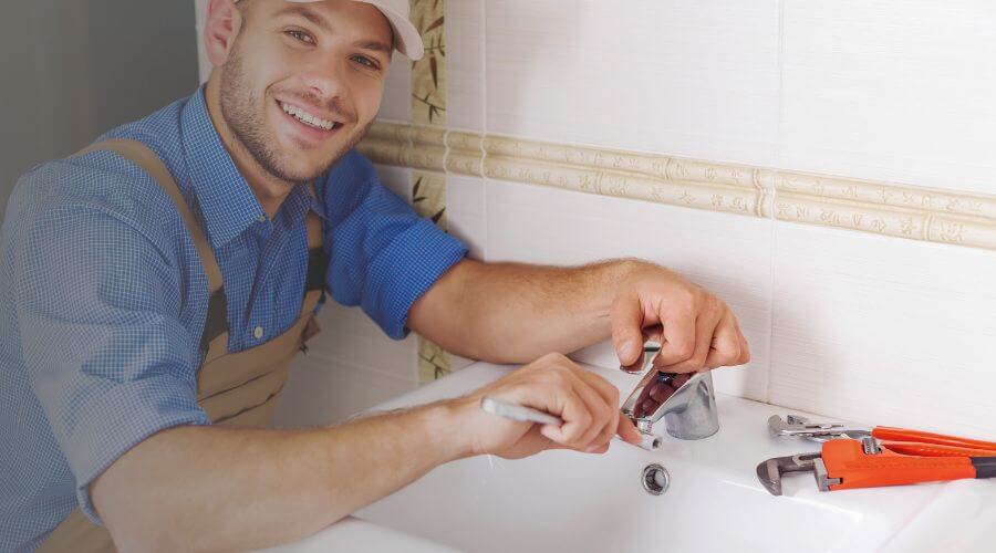 Handle or spout repair in Reinbeck, IA